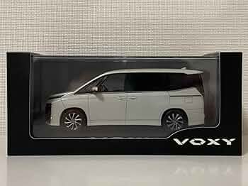 トヨタ - VOXY 1/30色　見本ミニカー　ホワイトパールクリスタルシャイン　トヨタ 61F1Jer+KyL._UF350,350_QL50_.jpg